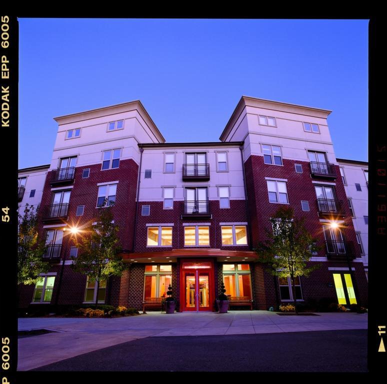 Bluebird Suites In Downtown Providence Exterior photo